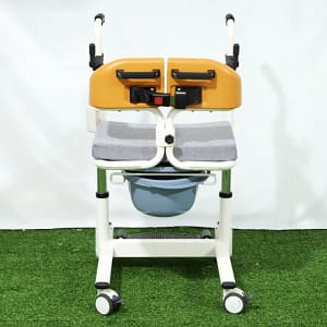 Hand-cranking transfer chair